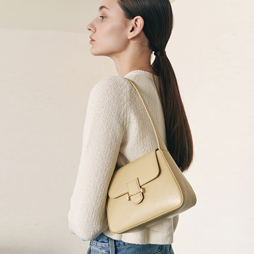 Betty Bag Small Butter  [New 10%]   입고 완료 (정상가 218000)