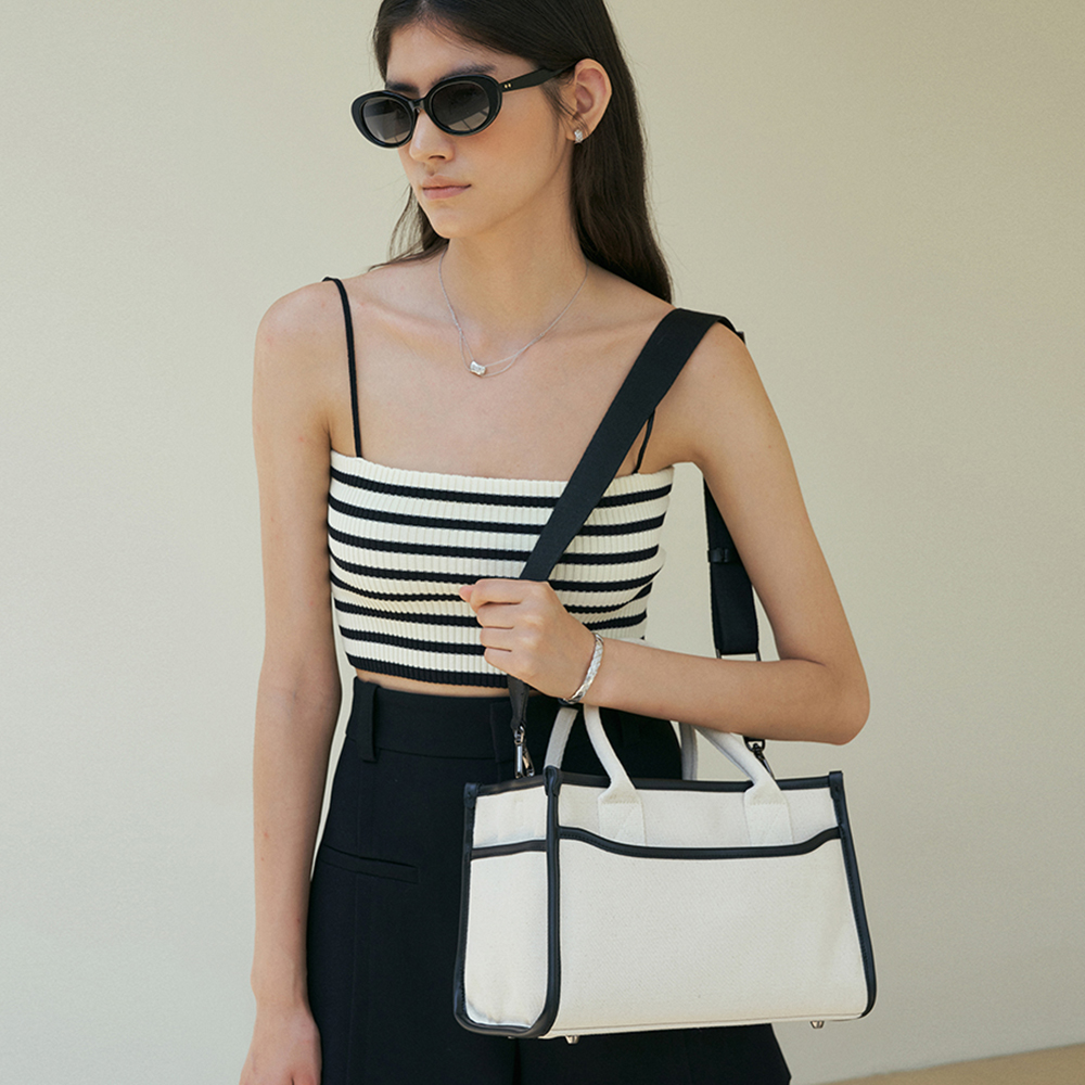 Classic Canvas Bag Wide Ivory (Black) 