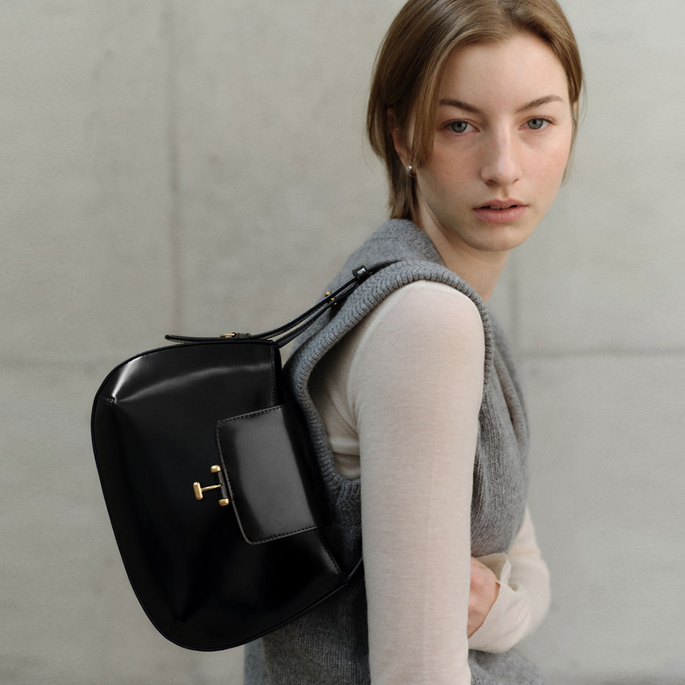 Tilda Flap Bag Small Black  [New10%] Preorder 3월5일 입고  / 순차배송 (정상가 238000원)
